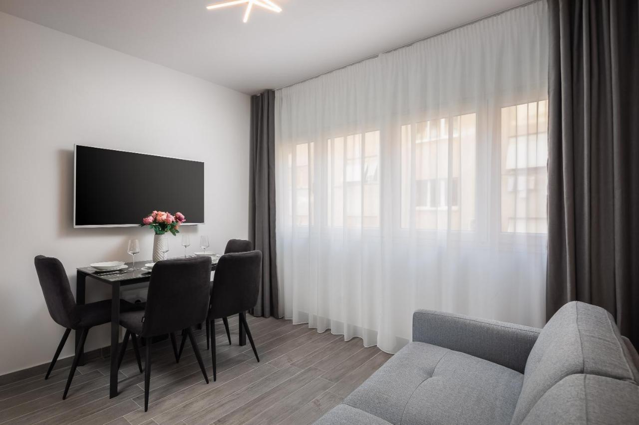 Luxury Studios & Room Five Split Exterior photo